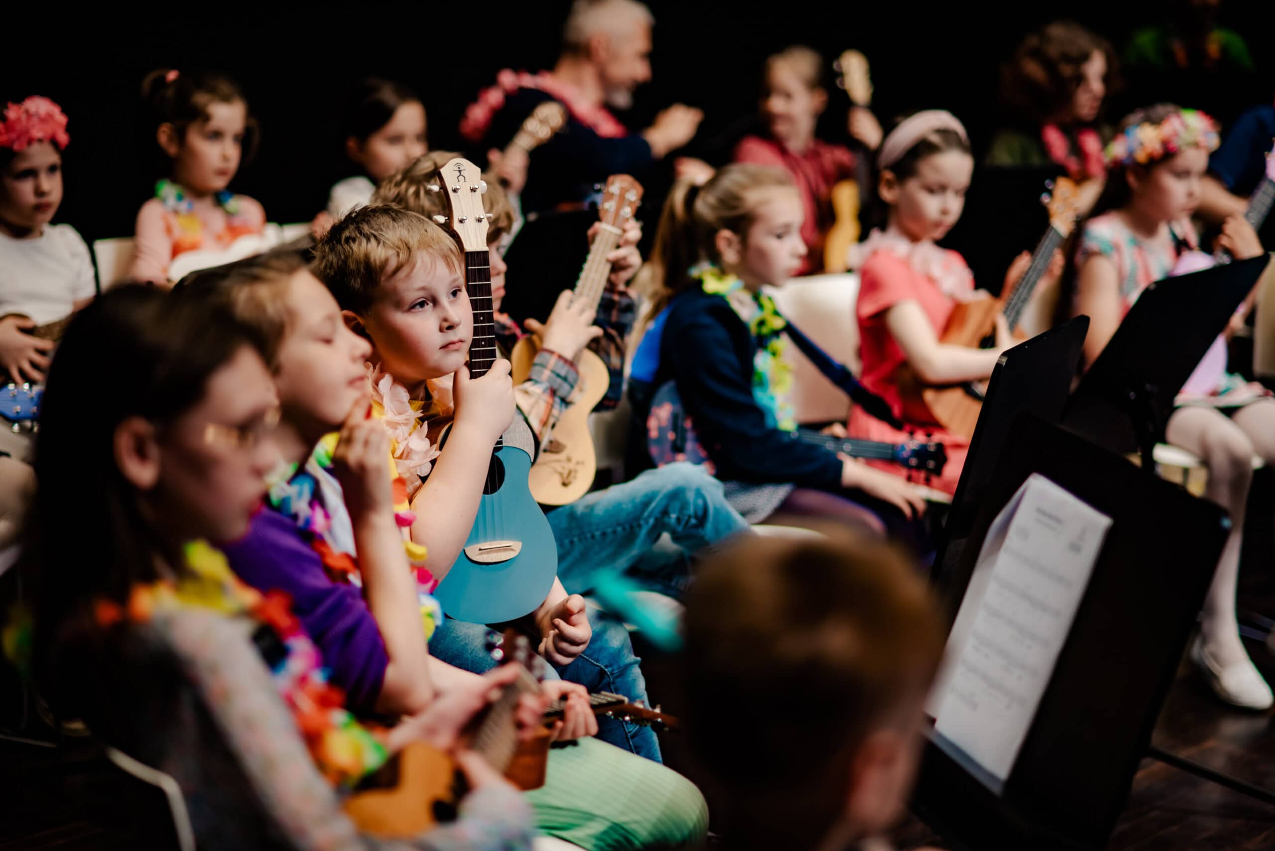 2023 05 08 Akukulele w Filharmonii cz2 przerwa i wystep 036 scaled